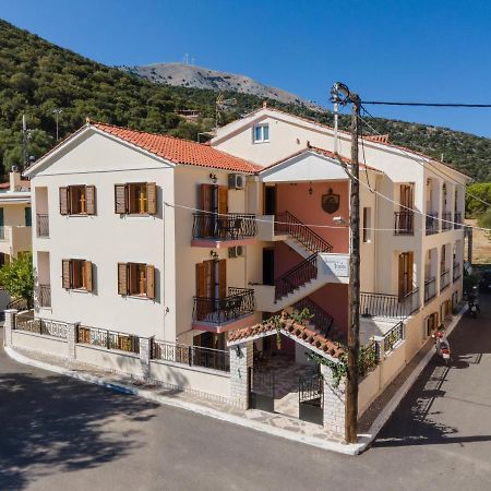 Alexatos Studios & Apartments Agia Efimia Eksteriør bilde