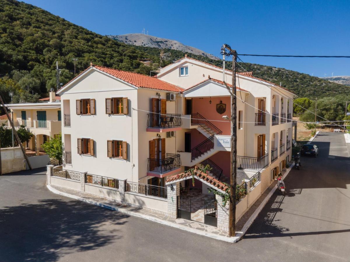 Alexatos Studios & Apartments Agia Efimia Eksteriør bilde