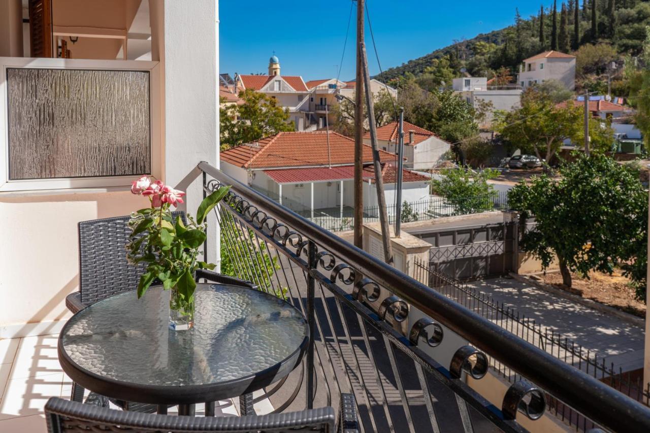 Alexatos Studios & Apartments Agia Efimia Eksteriør bilde