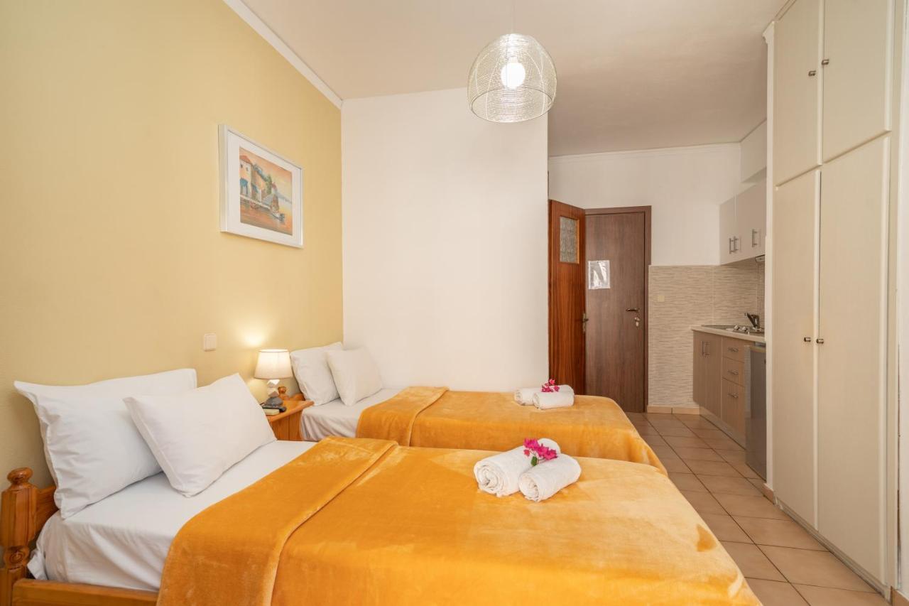 Alexatos Studios & Apartments Agia Efimia Eksteriør bilde
