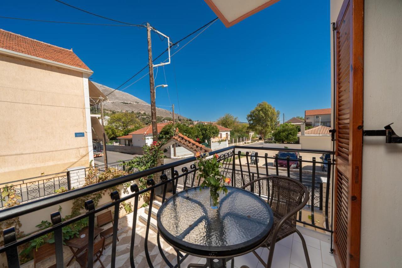 Alexatos Studios & Apartments Agia Efimia Eksteriør bilde