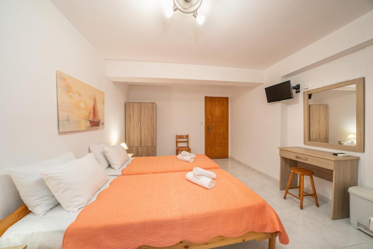 Alexatos Studios & Apartments Agia Efimia Eksteriør bilde